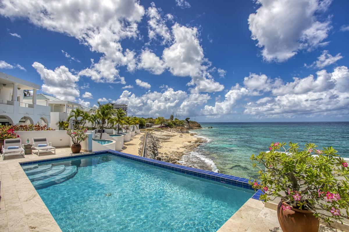 10_EtoiledeMer-Pool_ villa 4 chambres piscine vue mer Cupecoy Saint Martin